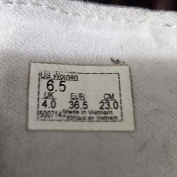 Womans Vans - Picture 3 of 4